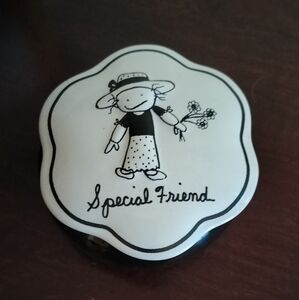 Enesco Friendship Trinket box